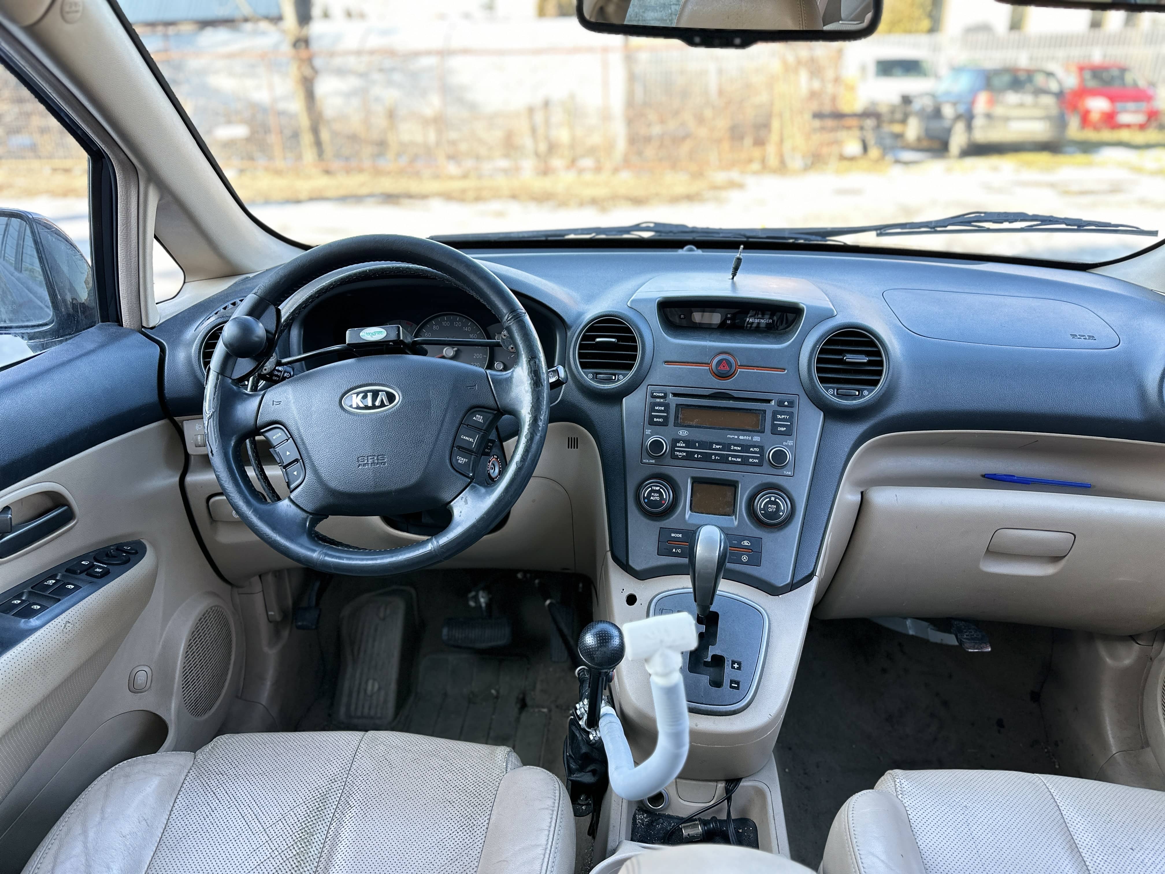 Kia Carens Adaptat - DiaDrive Bacău